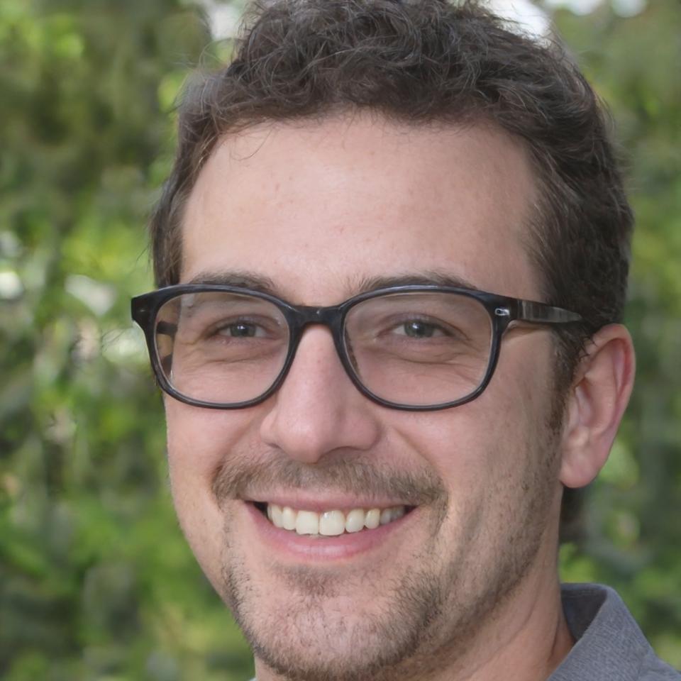 Portrait of Kieran Rowan, lead financial educator